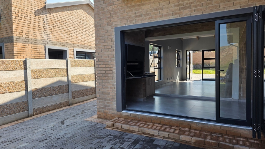 3 Bedroom Property for Sale in Island View Western Cape